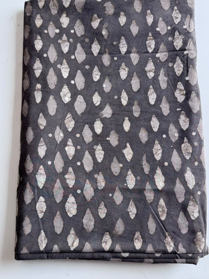 Dhuaan · Charcoal Dabu Drop Print Cotton